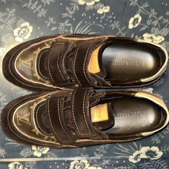 Men’s Louis Vuitton Sneakers size 8 - Picture 8 of 16